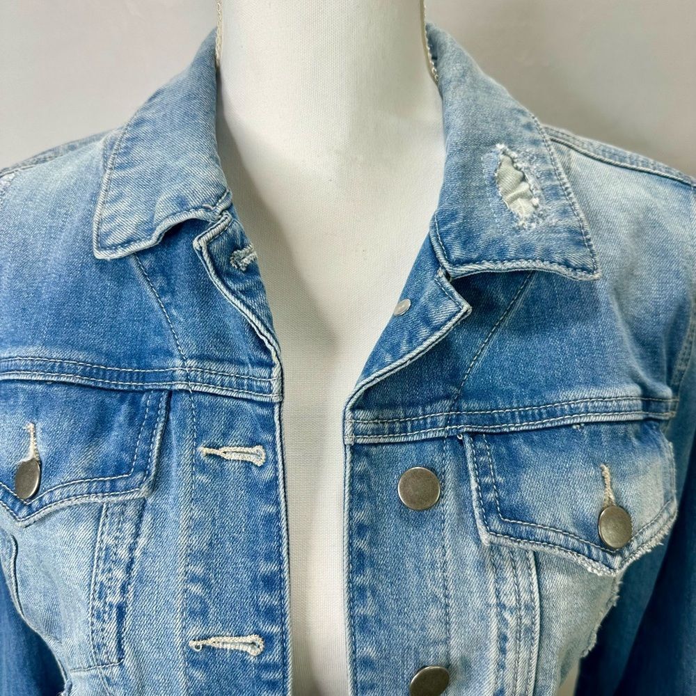 Kut from the Kloth Amelia Light Blue Distressed Jean Jacket Size S - Picture 6 of 16